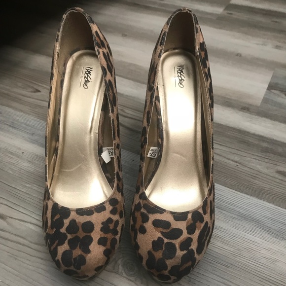 Mossimo Leopard print heels - Picture 1 of 3